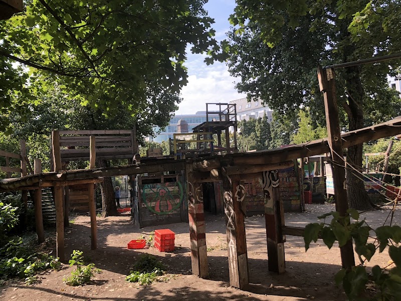Bau - Spielplatz