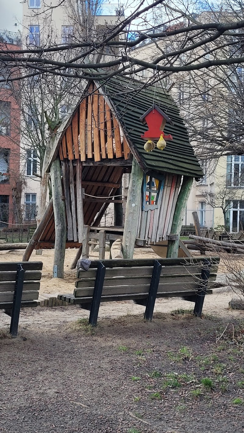 Spielplatz im Krausnickpark - Piraten Spielplatz Mitte