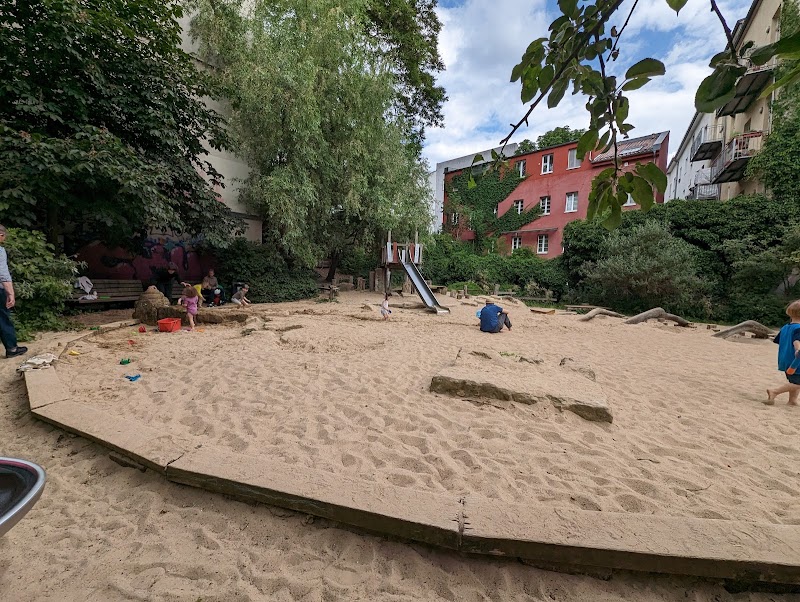 Spielplatz Strelitzer Straße