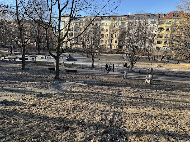 Kinder-Spielplatz (Im Volkspark Friedrichshain)